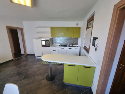 borgo_paradiso_appertamento_morgana_cucina